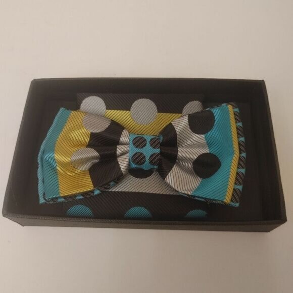 ROBERT LEWIS MEN'S BOWTIE AND POCKET SQUARE SET. - Picture 1 of 4